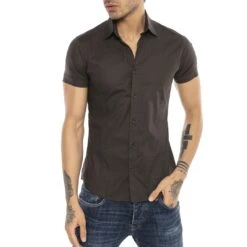 Red Bridge Herren Basic Design Slim Fit Kurzarm Hemd Braun